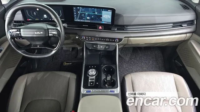 Kia Carnival Generation 4 — Фото автомобиля 10
