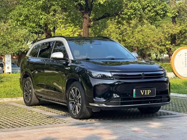 Aito M7 — Фото автомобиля 6