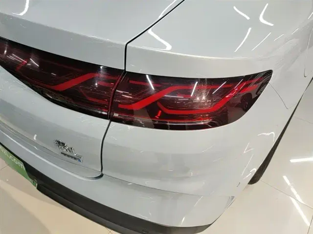 BYD Qin L — Фото автомобиля 7