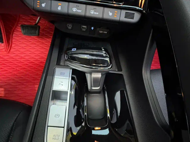 Hyundai Elantra — Фото автомобиля 20