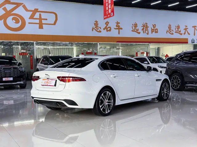Jaguar XEL — Фото автомобиля 15