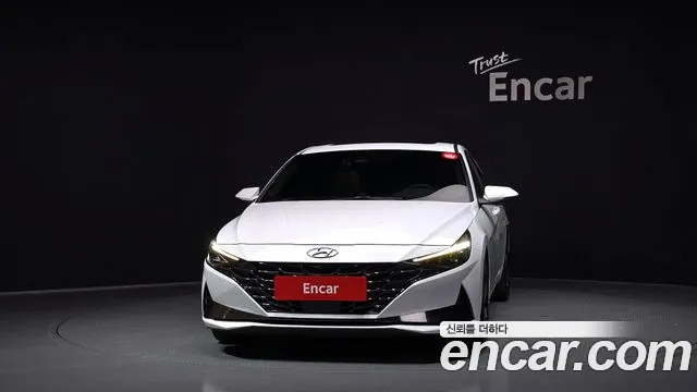 Hyundai AVANTE Inspiration — Фото автомобиля 3