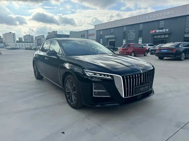 Hongqi H5 — Фото автомобиля 3