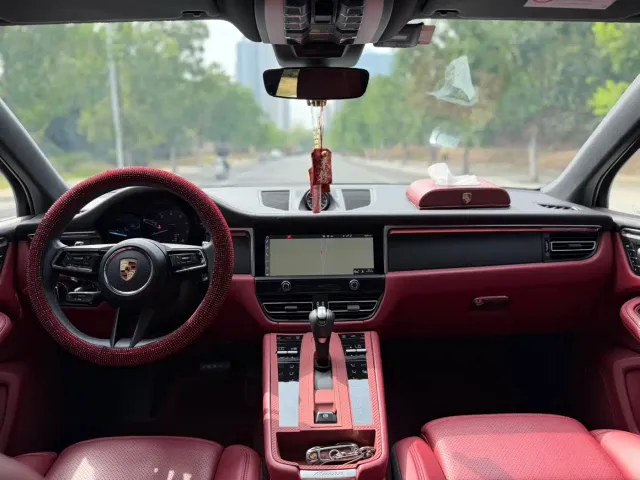 Porsche Macan — Фото автомобиля 11