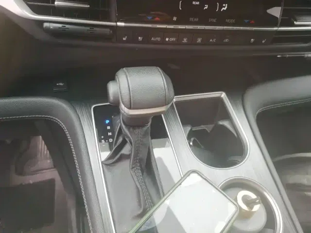 Toyota Sienna — Фото автомобиля 13