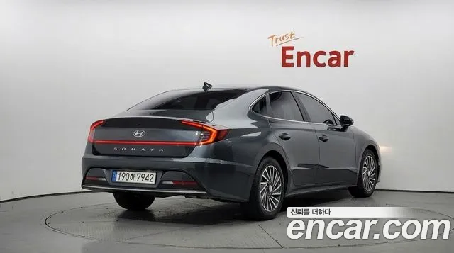 Hyundai Sonata — Фото автомобиля 2