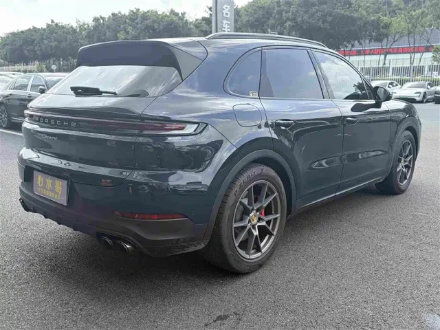 Porsche Cayenne — Фото автомобиля 5