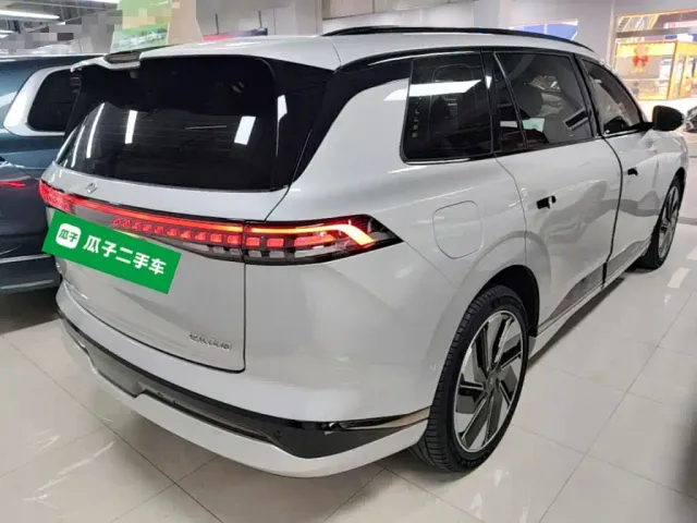 Dongfeng eπ 008 — Фото автомобиля 6