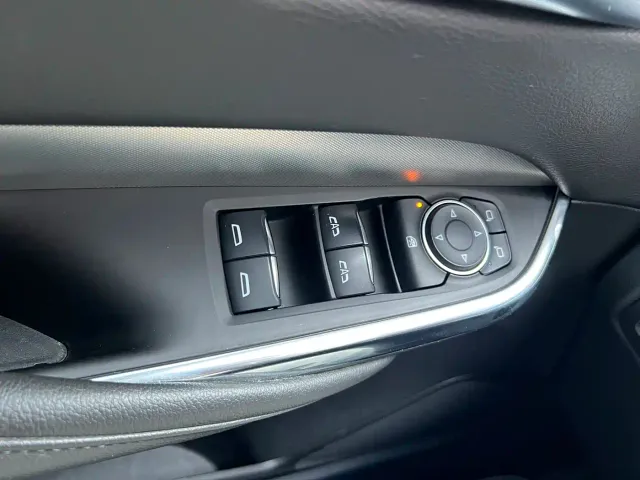 Cadillac XT4 — Фото автомобиля 15