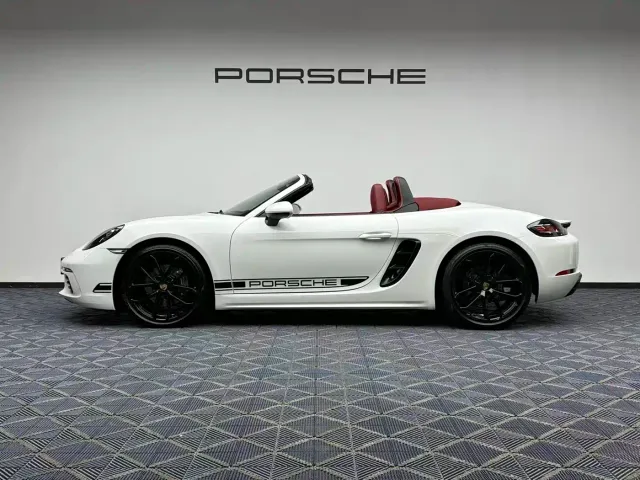 Porsche 718 — Фото автомобиля 3