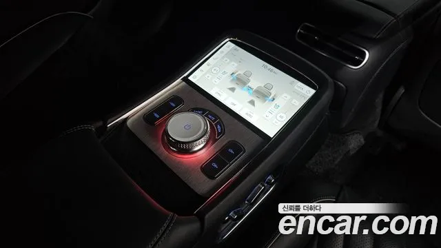 Genesis G90 Бензин 3.5 турбо AWD — Фото автомобиля 18