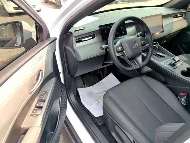 BYD Qin PLUS — Фото автомобиля 15