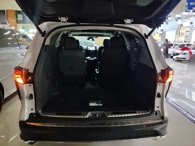 Toyota Granvia — Фото автомобиля 18