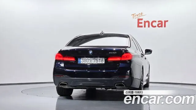 BMW 5-Series — Фото автомобиля 4