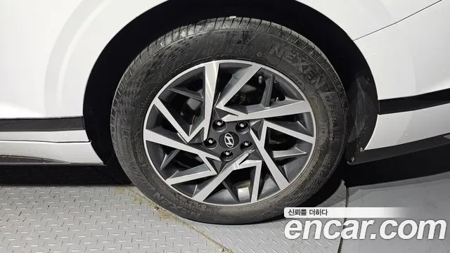 Hyundai Grandeur Grandeur (GN7) 3.5 LPG 2WD (Такси) — Фото автомобиля 19