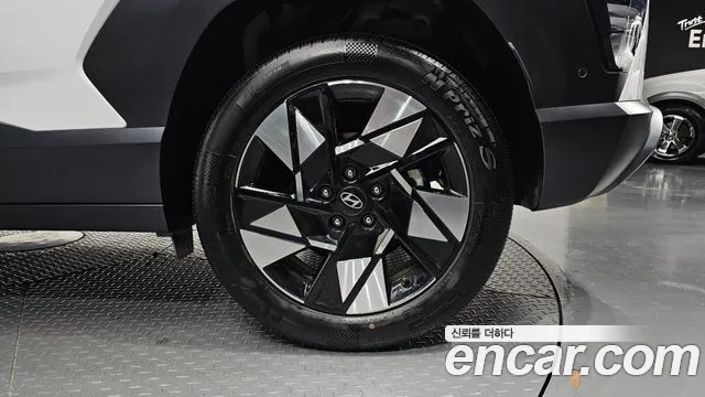 Hyundai Kona SX2 — Фото автомобиля 6