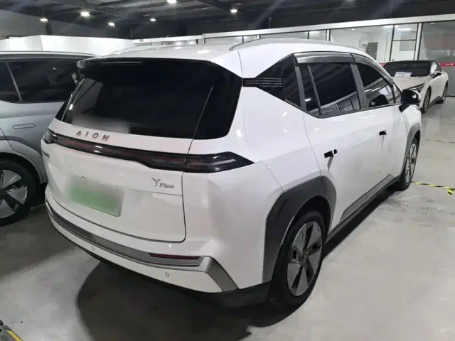 GAC Aion Y — Фото автомобиля 6