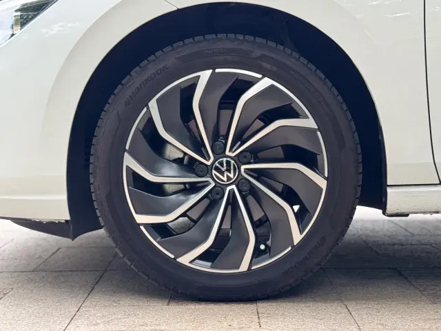 Volkswagen Golf — Фото автомобиля 25