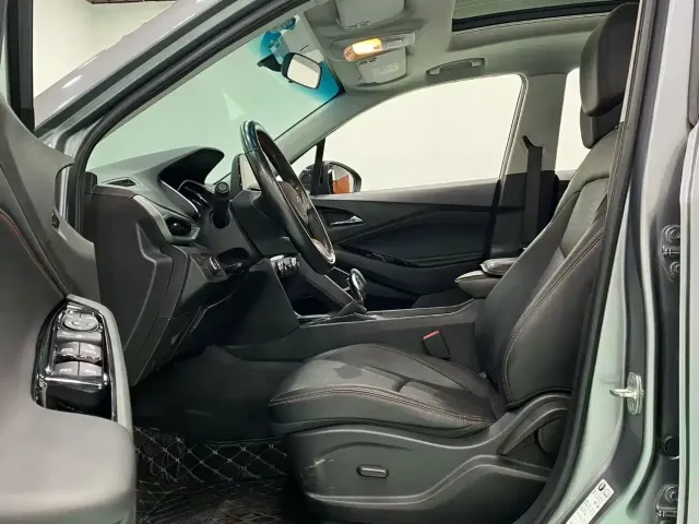 Chevrolet Volando 2020 Mild Hybrid Redline 530T Automatic Premium Edition (5+2 seater) — Фото автомобиля 6
