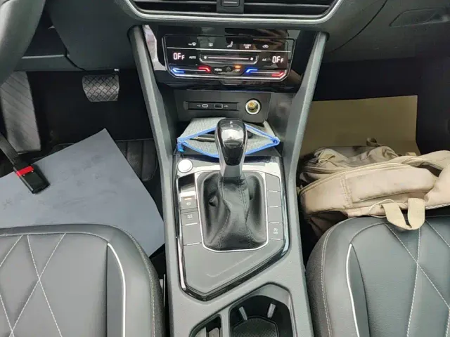 Volkswagen Tiguan L — Фото автомобиля 13