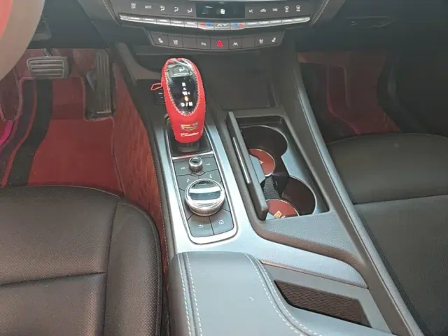 Cadillac CT5 — Фото автомобиля 13