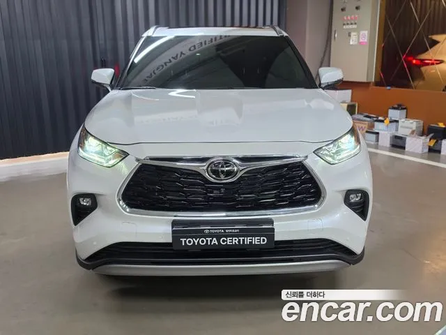 Toyota Highlander — Фото автомобиля 3