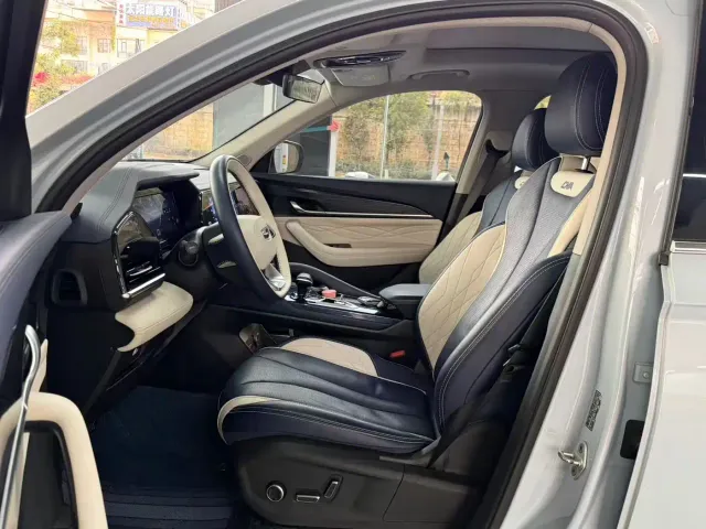 Geely Xingyue L — Фото автомобиля 4