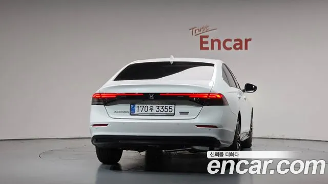 Honda Accord Generation 11 — Фото автомобиля 4