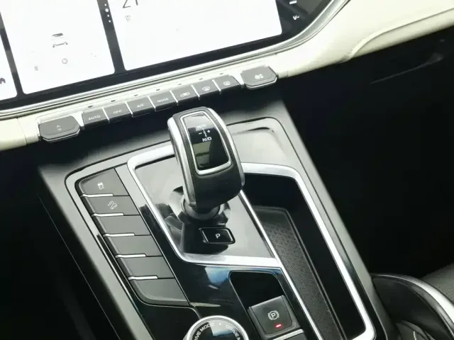 Geely Boyue — Фото автомобиля 13