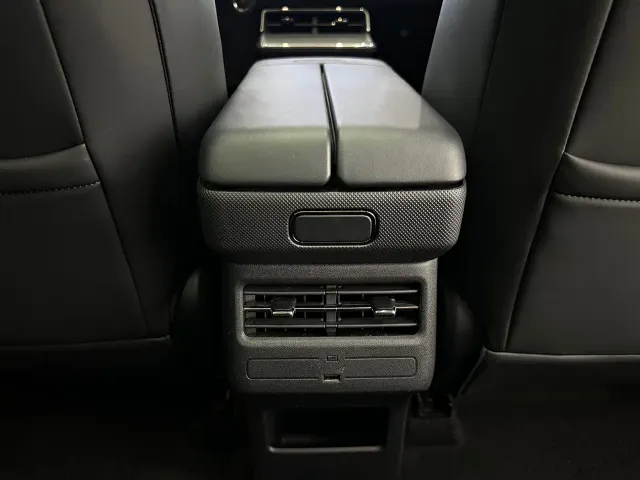 Toyota BoZhi 3X — Фото автомобиля 16