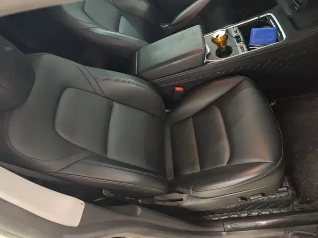 Tesla Model Y — Фото автомобиля 24
