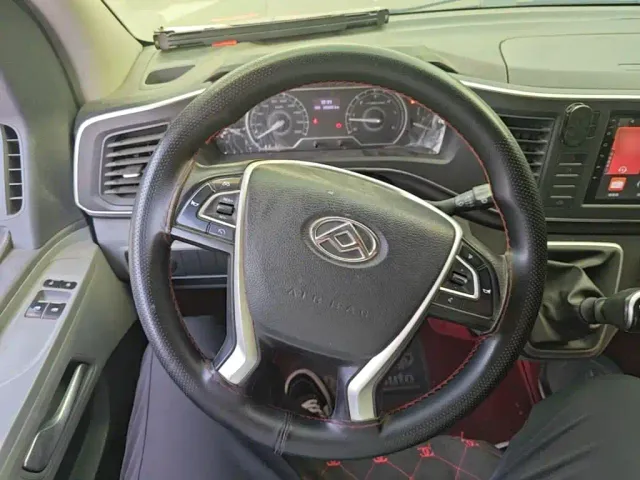 Maxus Xintu V80 — Фото автомобиля 6