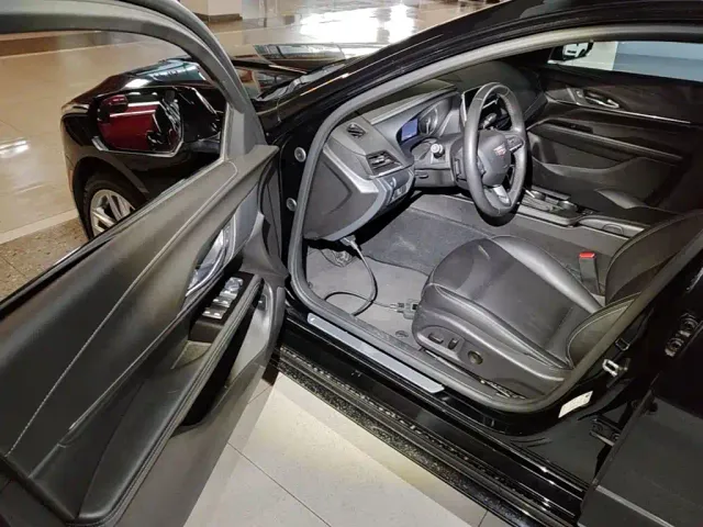 Cadillac CT4 — Фото автомобиля 15