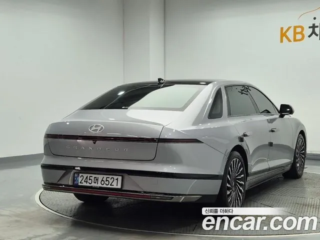 Hyundai Grandeur Grandeur (GN7) — Фото автомобиля 3
