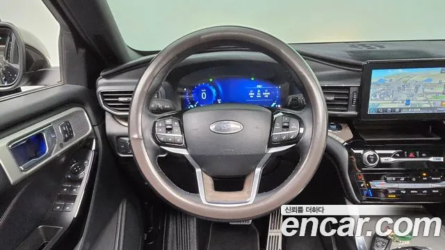 Ford Explorer Generation 6 — Фото автомобиля 11