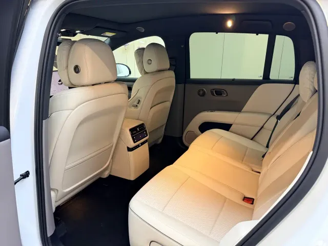 Li Auto i6 — Фото автомобиля 11