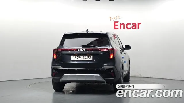 Kia Seltos — Фото автомобиля 4