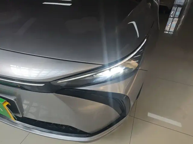 Geely Geometry G6 — Фото автомобиля 23