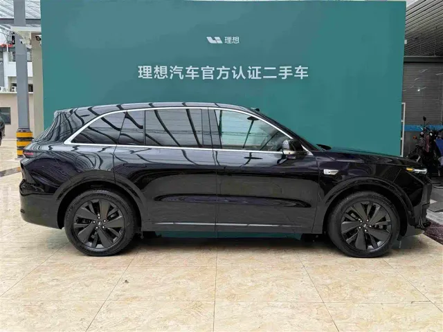 Li Auto L6 — Фото автомобиля 3