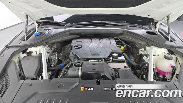 Genesis GV70 2.5T Бензин AWD — Фото автомобиля 6