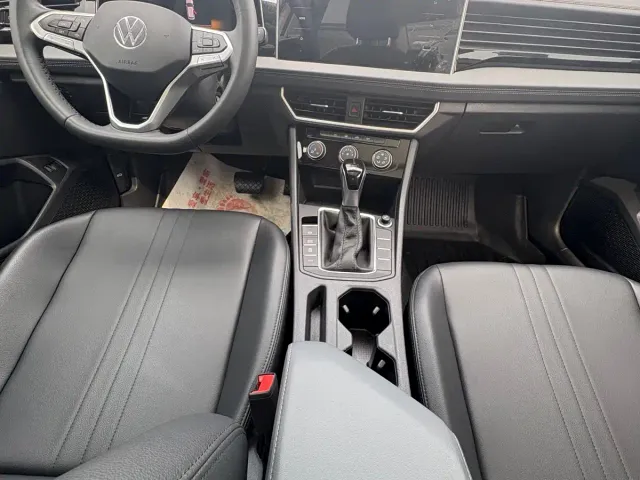 Volkswagen Sagitar — Фото автомобиля 13