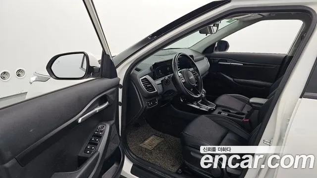 Kia Seltos New — Фото автомобиля 15