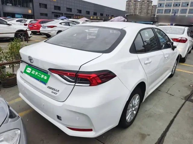 Toyota Corolla — Фото автомобиля 6