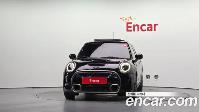 MINI Cooper — Фото автомобиля 3
