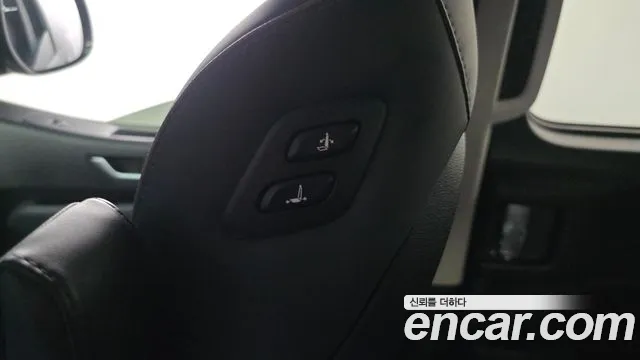 Hyundai Staria Staria 4WD Lounge 9 мест — Фото автомобиля 29