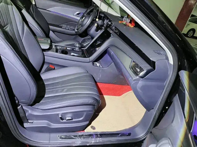 Hongqi H5 — Фото автомобиля 13