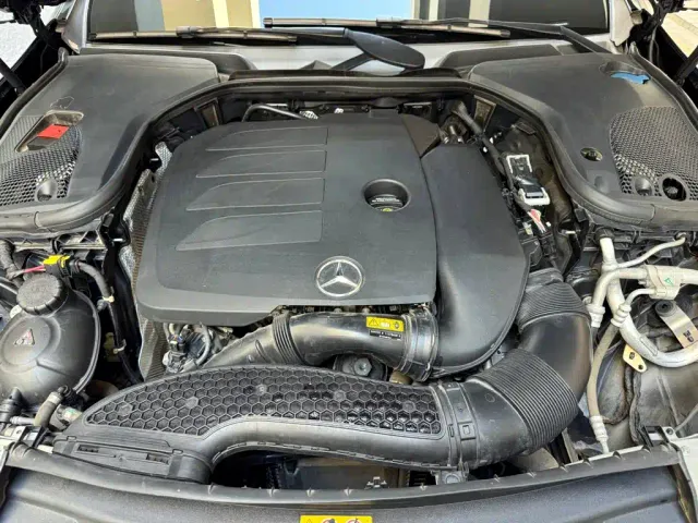 Mercedes-Benz E-Class — Фото автомобиля 7