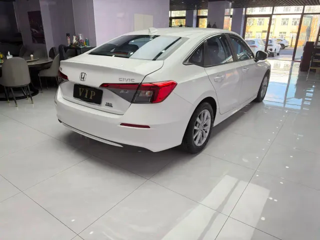 Honda Civic — Фото автомобиля 4