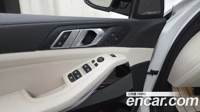 BMW X5 xDrive 40i M Sport — Фото автомобиля 23