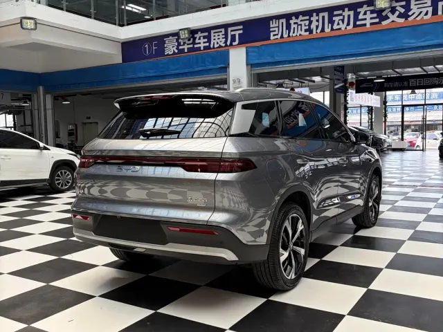 BYD Song Pro — Фото автомобиля 4